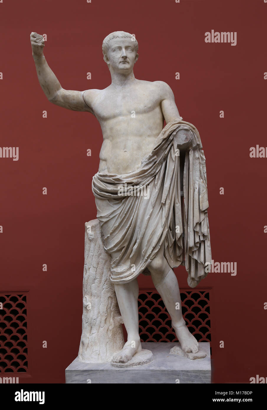 Tiberio (42 BC-37 AD) imperatore romano (da 14 a 37 AD) dal Santuario di Diana a Nemi. Il marmo. I secolo d.c. Foto Stock