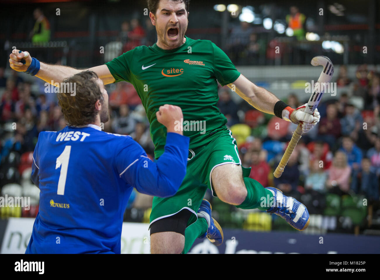 Mens Jaffa Super 6s Finals presso la casella di rame Arena. Bagno di Team Buccaneers v Wimbledon. TBB Andrew Eversden Foto Stock