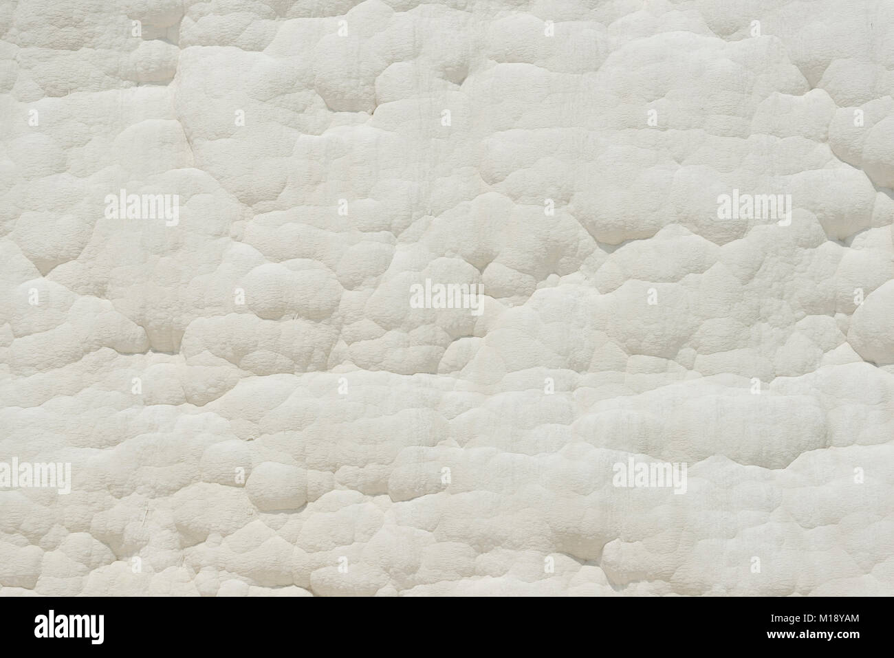 Travertini bianco texture come il cotone a Pamukkale Denizli in Turchia. Foto Stock