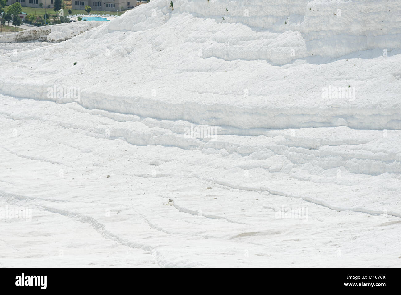 Travertini bianco texture come il cotone a Pamukkale Denizli in Turchia. Foto Stock