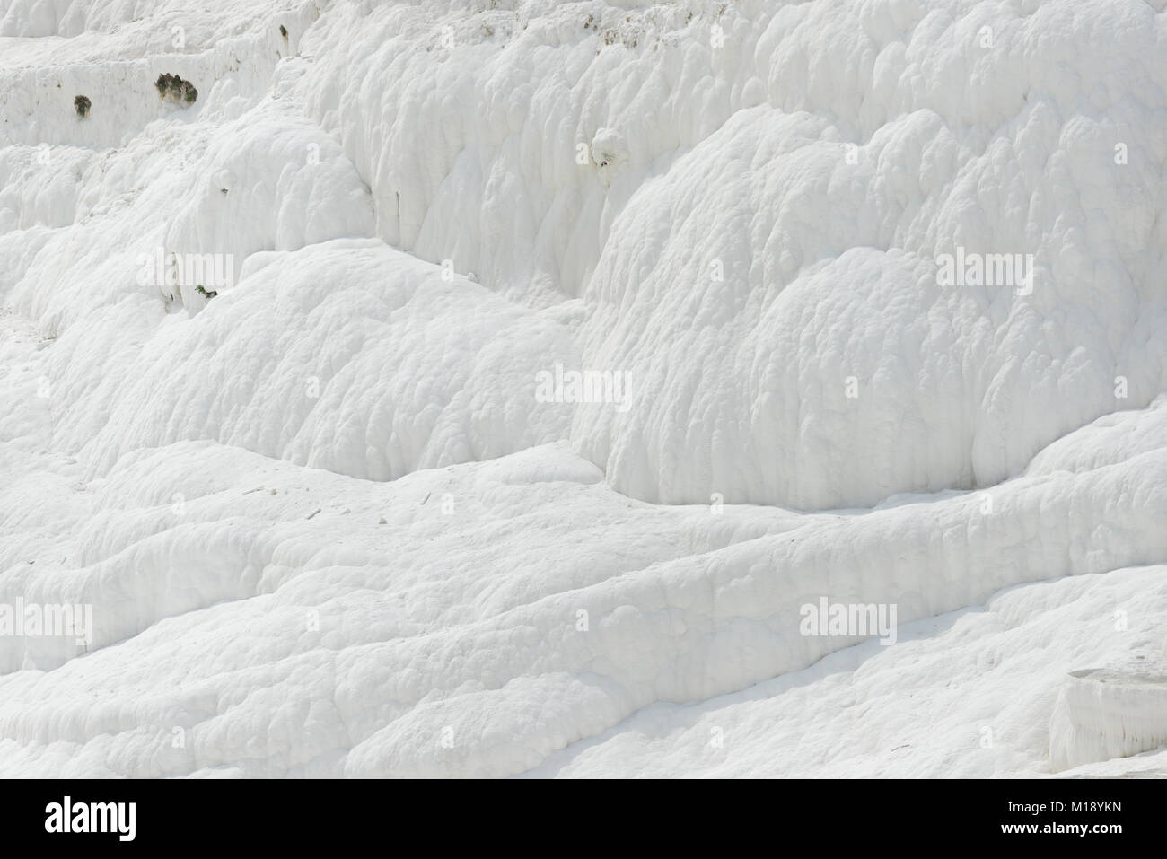 Travertini bianco texture come il cotone a Pamukkale Denizli in Turchia. Foto Stock
