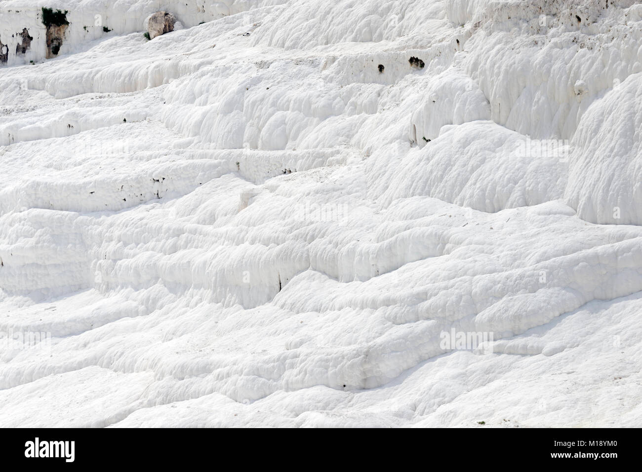 Travertini bianco texture come il cotone a Pamukkale Denizli in Turchia. Foto Stock