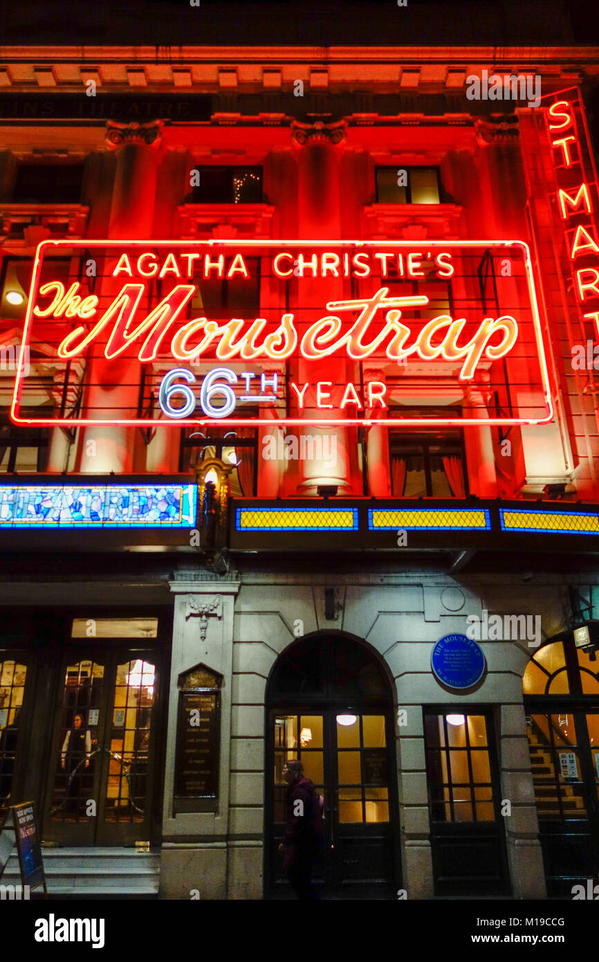 Insegna al neon Agatha Christie's Mousetrap al St Martins Theatre nel West End di Londra, Londra, Inghilterra, Regno Unito Foto Stock