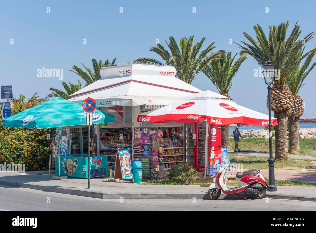 Il cibo e le bevande kiosk su Harbourfront, Sofokli Venizelou, Rethymnon (Rethimno), Regione di Rethimno, Creta (Kriti), Grecia Foto Stock