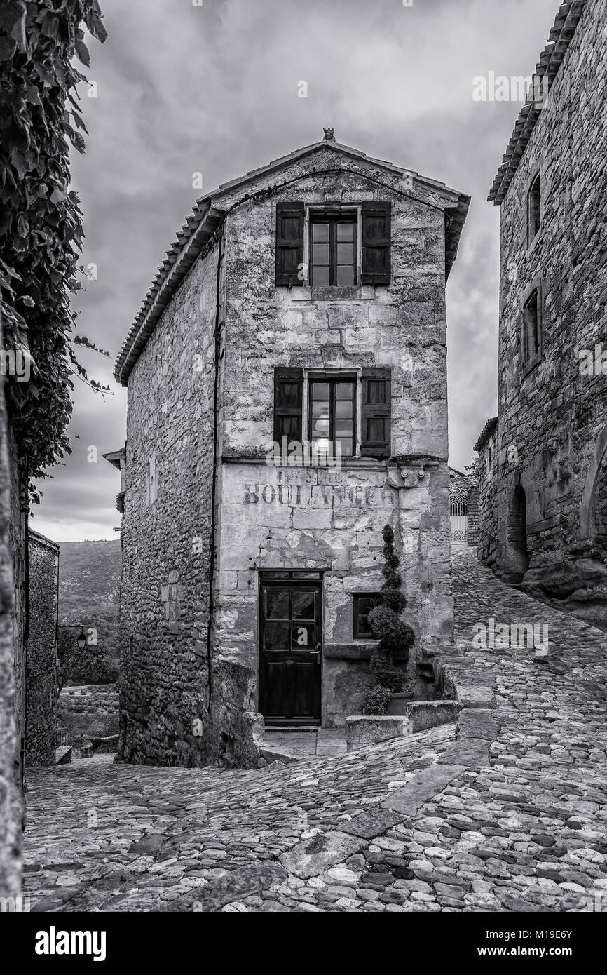 Lacoste Boulangerie, Old Bakery, Lacoste, Vaucluse, Provence-Alpes-Côte d'Azur, in Francia Foto Stock