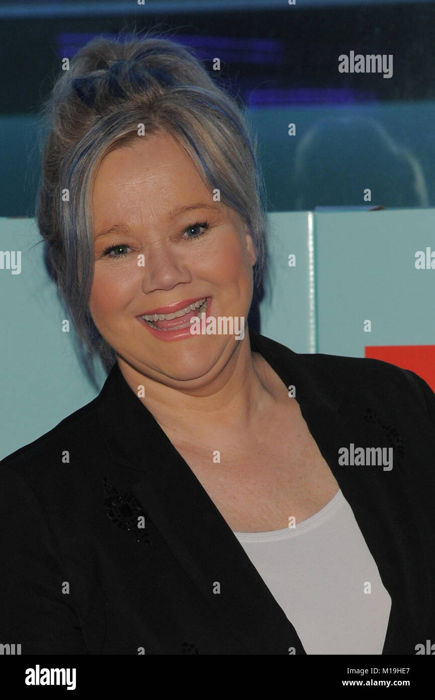 New York, Stati Uniti d'America. Il 28 gennaio, 2018. L'attrice Caroline Rhea assiste influencer screening di 'Peter Coniglio' al Regal Cinemas - Battery Park on gennaio 28, 2018 a New York City. Credito: Ron Adar/Alamy Live News Foto Stock