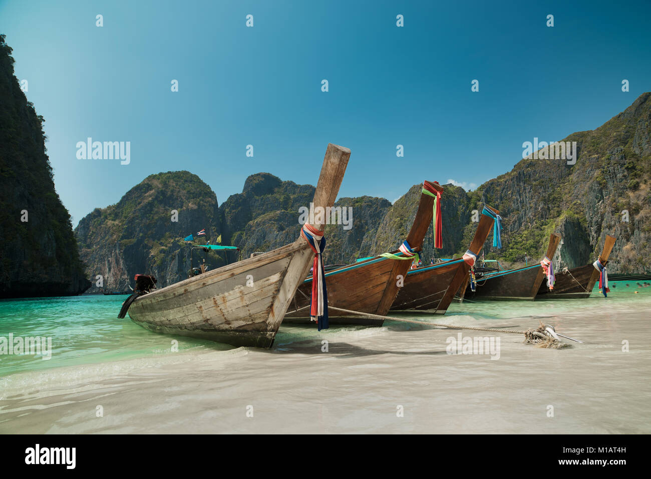Travel Vacation background - isola tropicale con resorts - Phi-Phi isola, Provincia di Krabi, Thailandia. Foto Stock