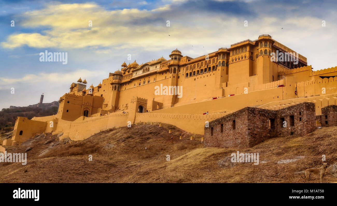 Forte Amer a Jaipur Rajasthan in India. Amber Fort Jaipur è un sito Patrimonio Mondiale dell'UNESCO Foto Stock