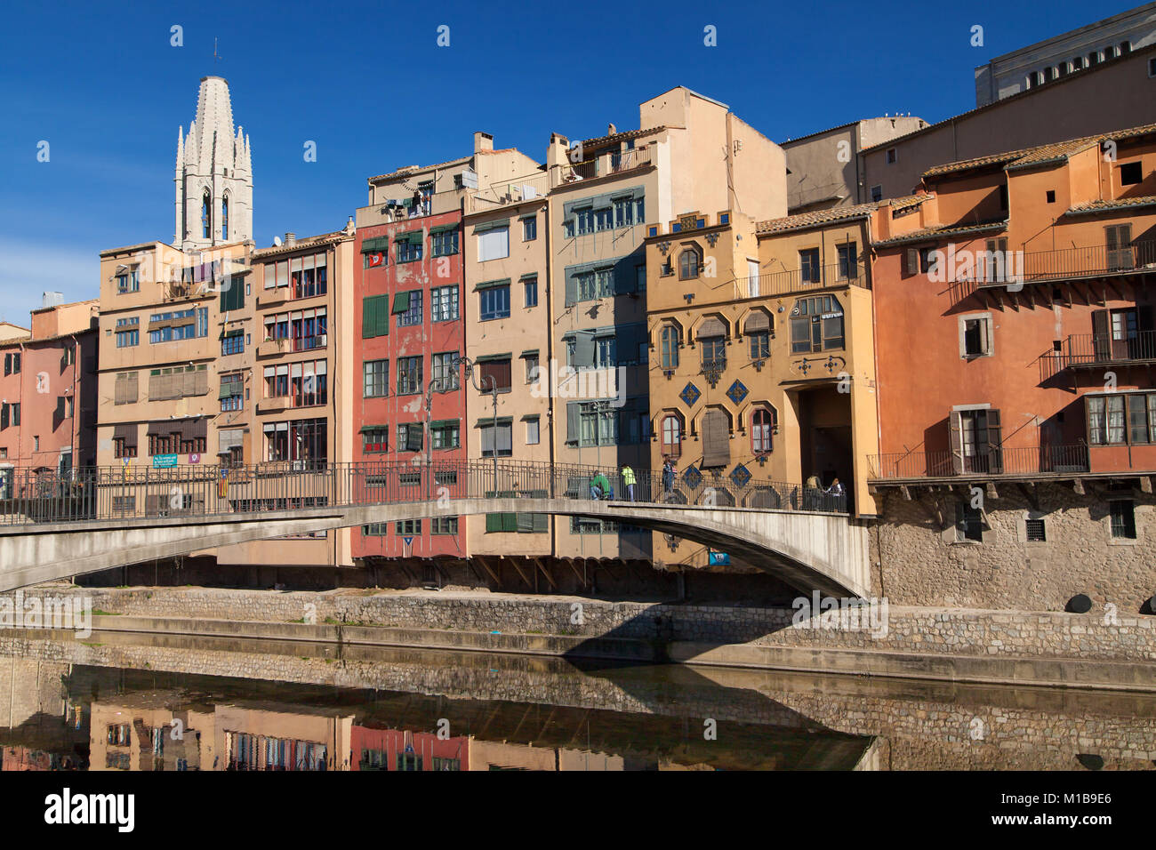 Gomez ponte sopra il fiume Onyar in Girona, in Catalogna. Foto Stock