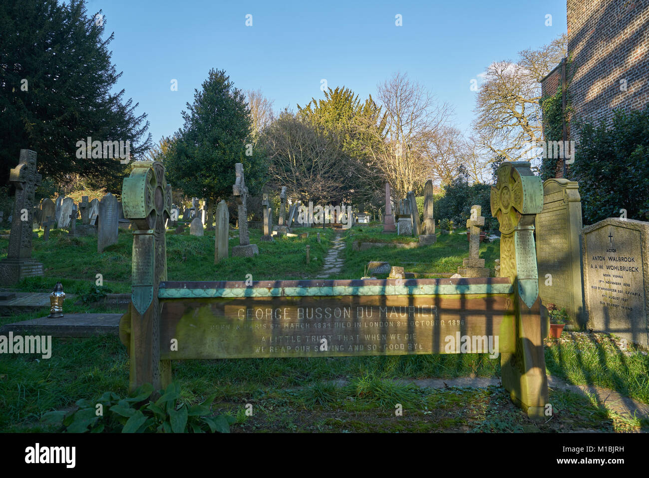 George du marier grave hampstead Foto Stock