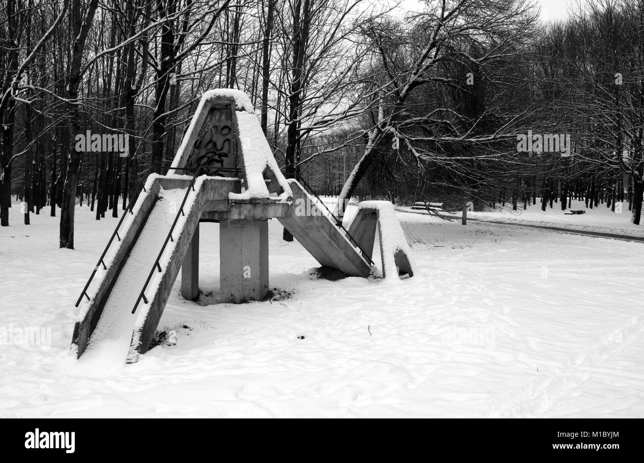 Parco giochi in inverno Foto Stock