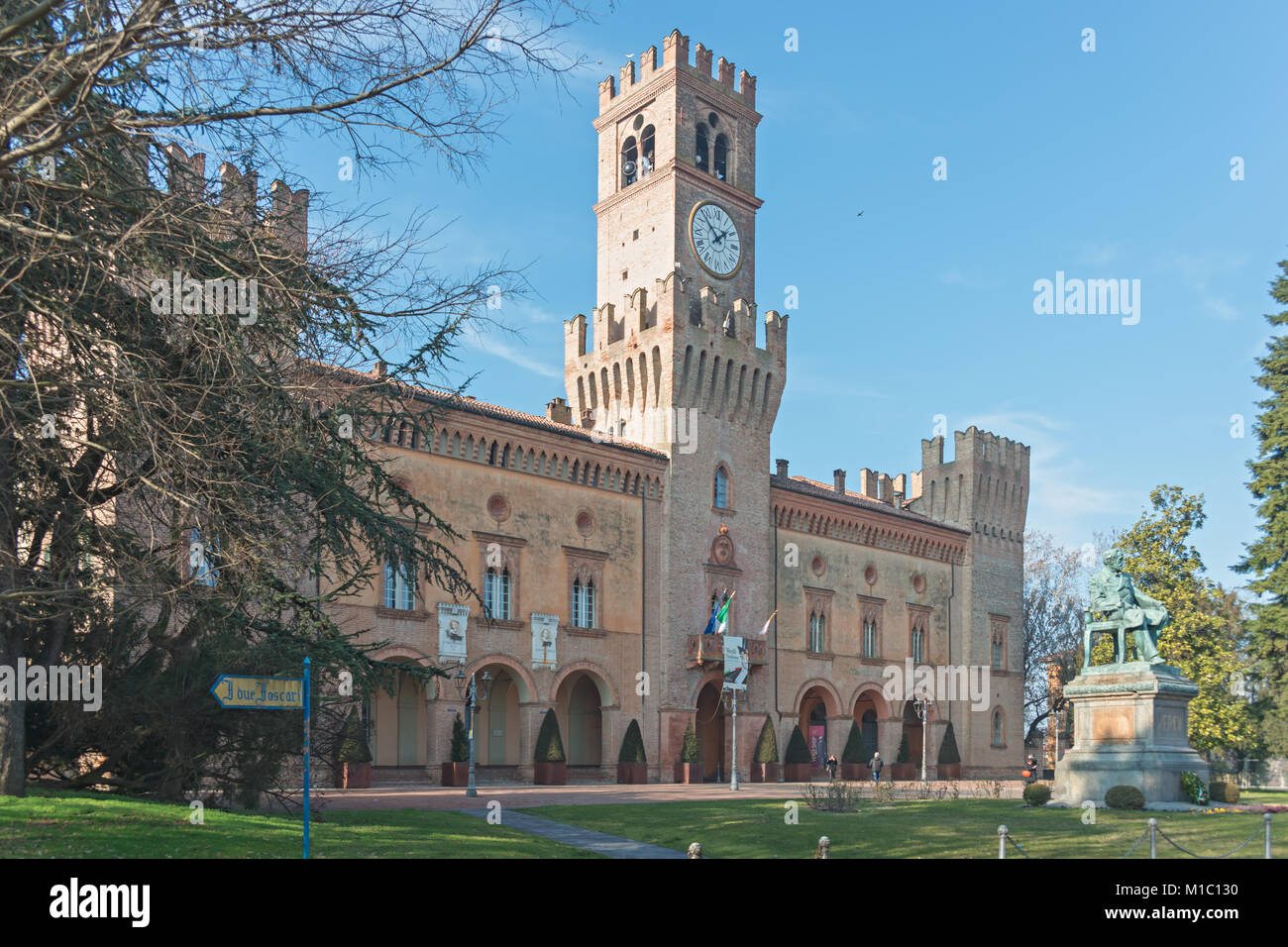 Rocca Pallavicino con annesso teatro Giuseppe Verdi di Busseto Italia Foto Stock