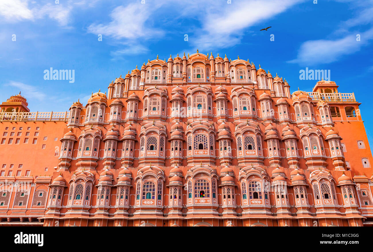 Hawa Mahal Royal Palace Jaipur Rajasthan costruito con rosso e arenaria rosa. Foto Stock