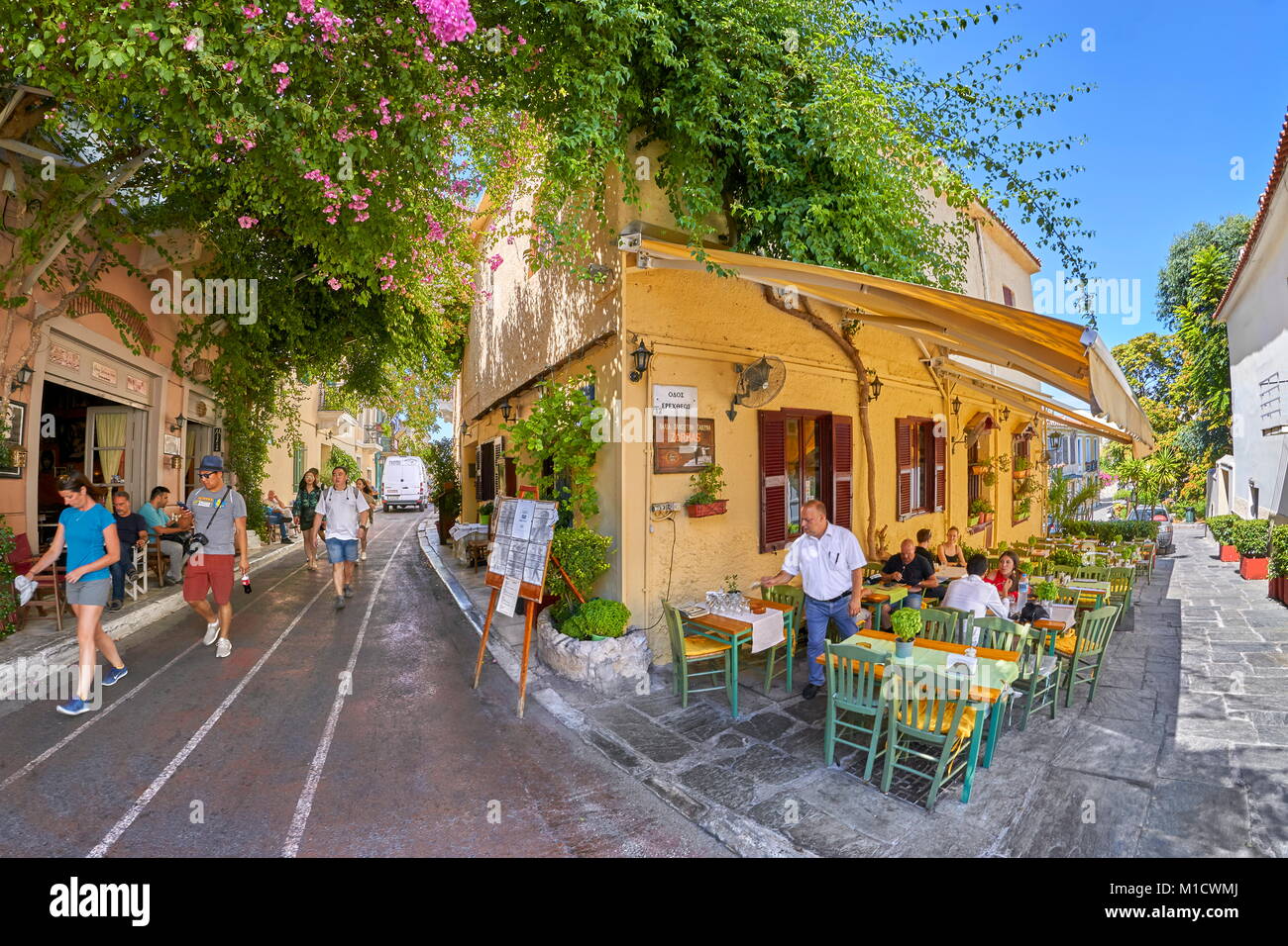 Tradizionale taverna greca, quartiere Plaka, Atene, Grecia Foto Stock