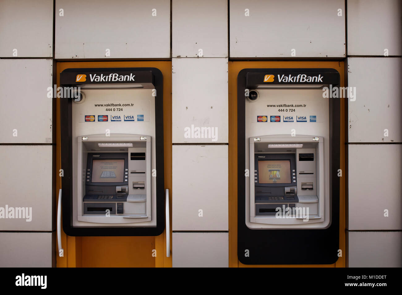 Le macchine ATM del famoso Bagno turco banca di proprietà del governo. Foto Stock