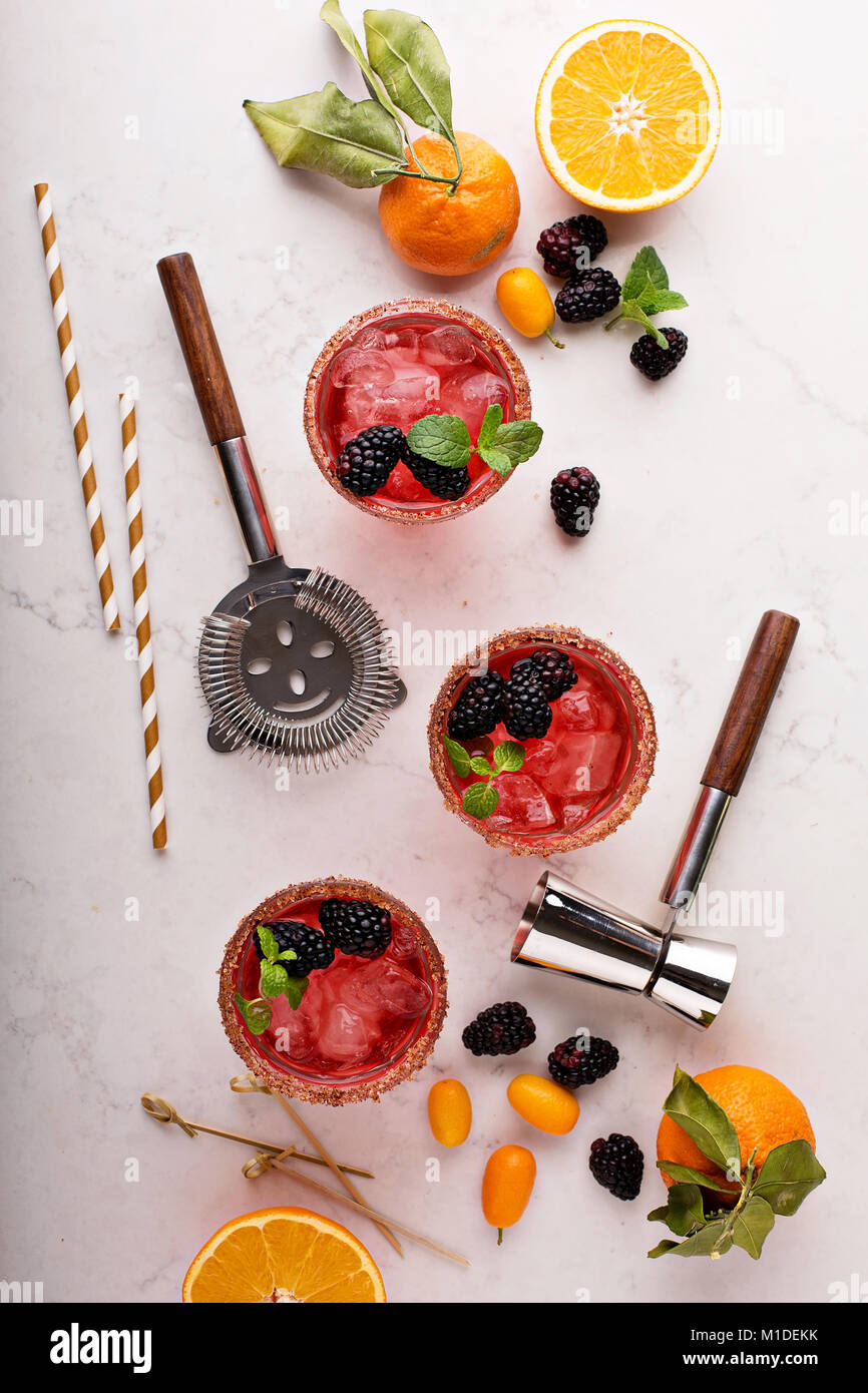 Blackberry citrus margaritas Foto Stock