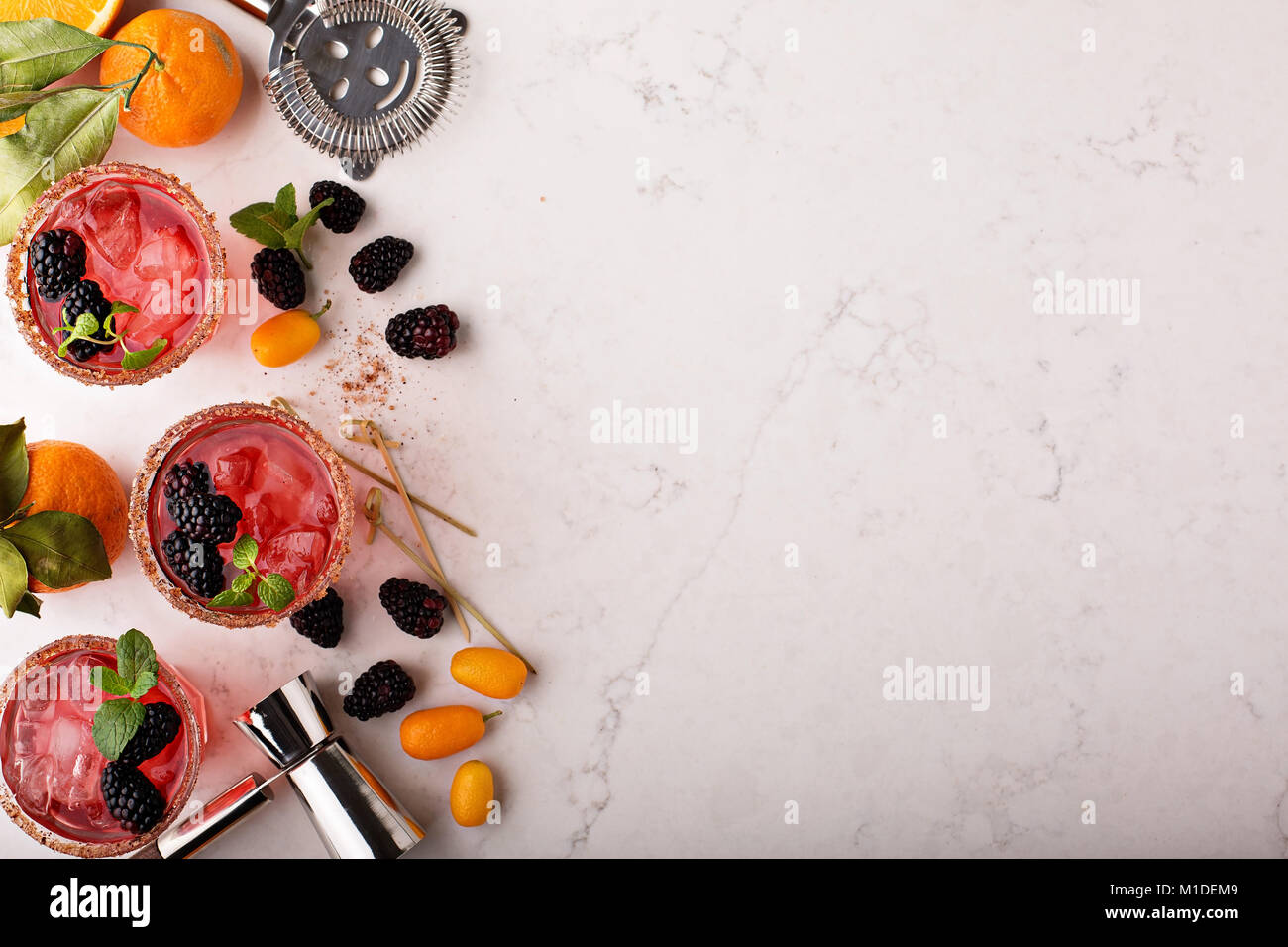 Blackberry citrus margaritas Foto Stock
