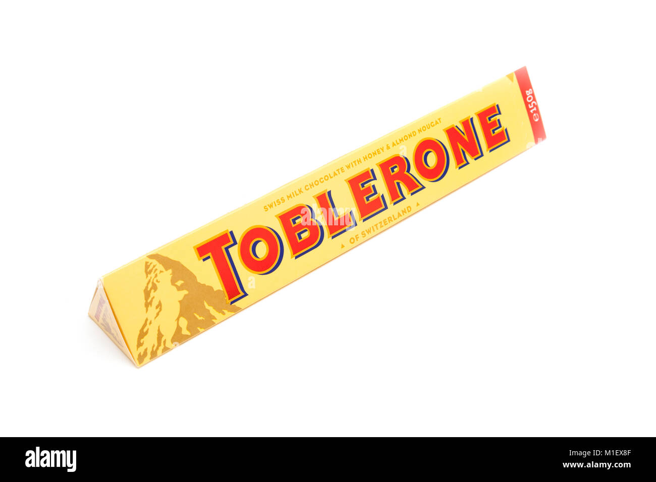 Barra di cioccolato Toblerone isolato su un bianco di sfondo per studio. Foto Stock