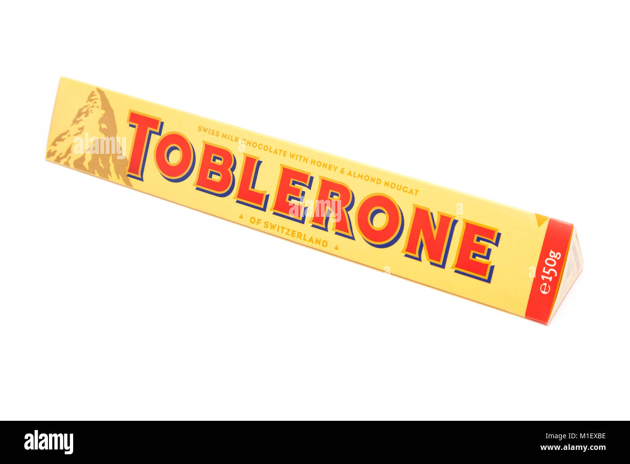 Barra di cioccolato Toblerone isolato su un bianco di sfondo per studio. Foto Stock
