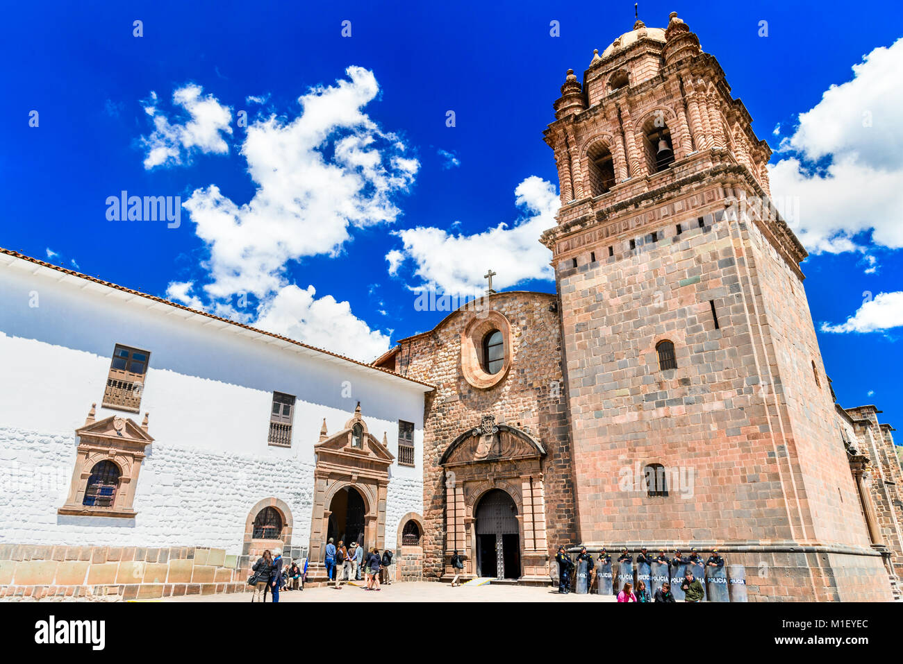 CUSCO, Perù - 25 Aprile 2017: Chiesa di Santo Domingo a Cusco, Perù, montagne delle Ande, Sud America. Foto Stock