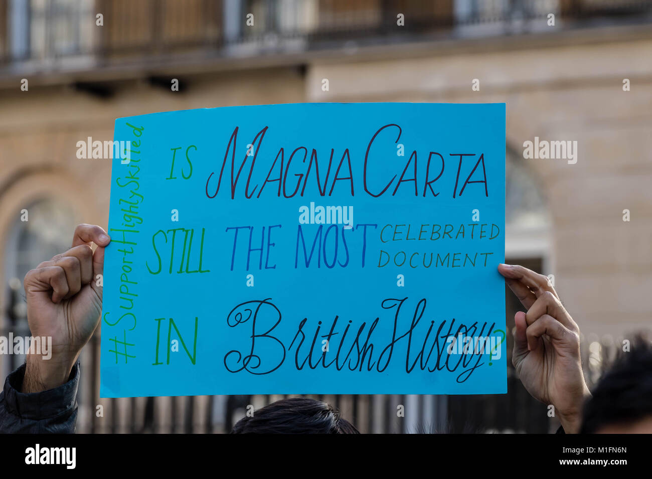 Londra 30 Gennaio 2018 Silled Migrents protestare di fronte a Downing Street a lamentarsi circa il loro trattamento mediante l'Home Office e HMRC Credito: Ian Davidson/Alamy Live News Foto Stock