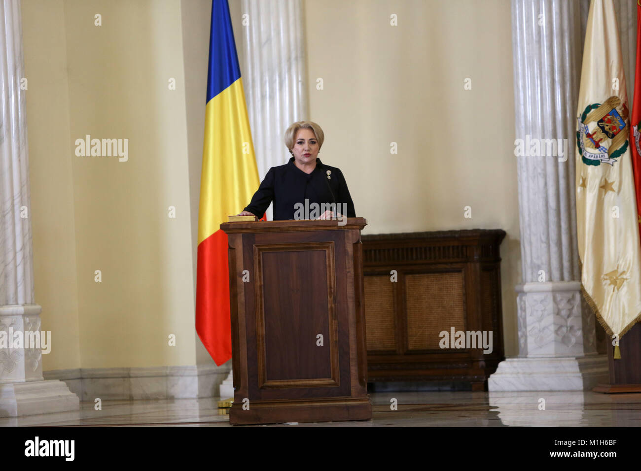 Bucarest, Romania - 29 Gennaio 2018: Primo ministro rumeno Viorica Dancila durante un giuramento cerimonia al Palazzo Cotroceni a Bucarest. Foto Stock