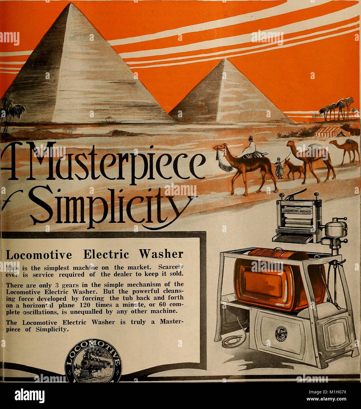 Illustrazione a colori pubblicità la locomotiva elettrica lavavetro, raffigurante il elettrico macchina di lavaggio in basso in primo piano e due persone, tre cammelli, un asino, una tenda a strisce e due piramidi in background, da un problema di 'Ufficiale di elettricità", 1917. La cortesia Internet Archive. () Foto Stock