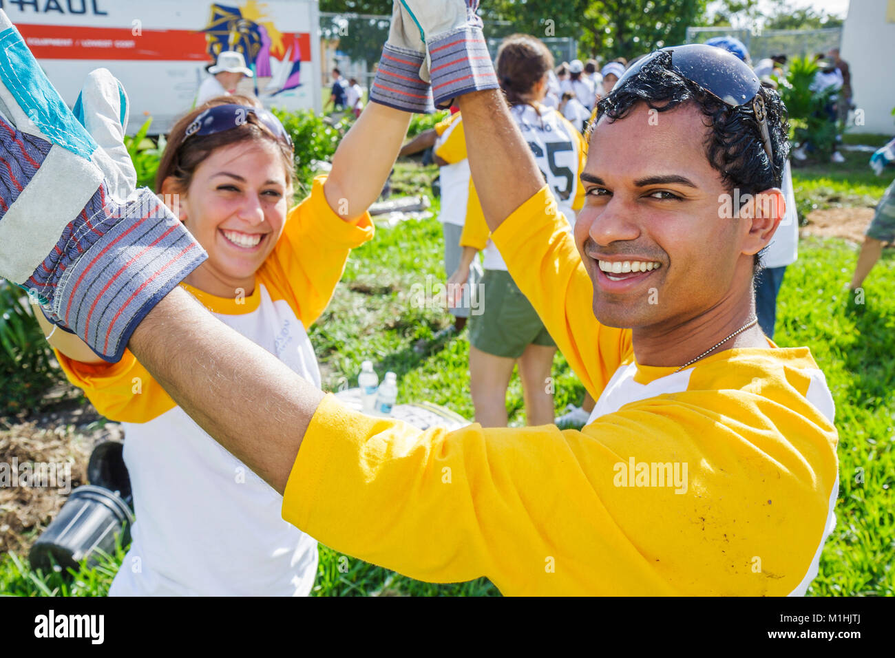 Miami Florida,Allapattah Middle School,campus,Hands on HANDSON Miami,volontariato volontari servizio comunità volontariato lavoratori del lavoro, lavoro di squadra Foto Stock