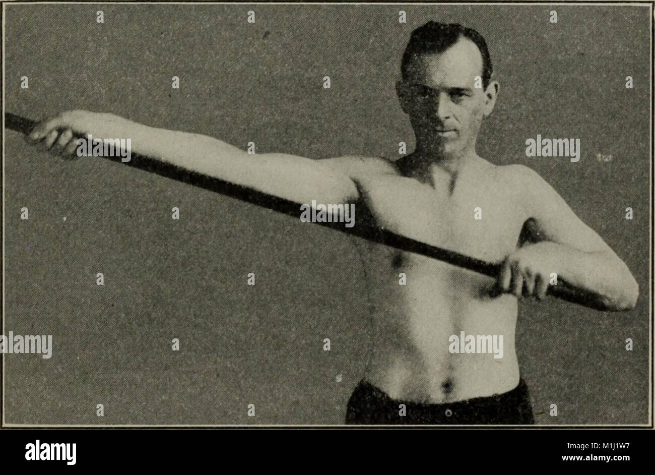 Un manuale di esercizi terapeutici e massaggi, progettato per l'uso di medici, studenti e massaggiatori (1917) (14597690458) Foto Stock