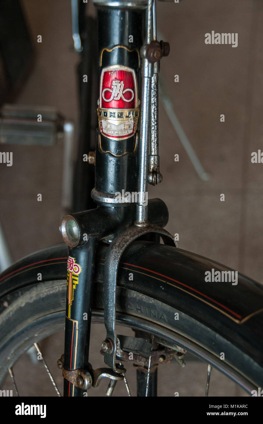 Vecchia Bicicletta Cinese Immagini e Fotos Stock - Alamy