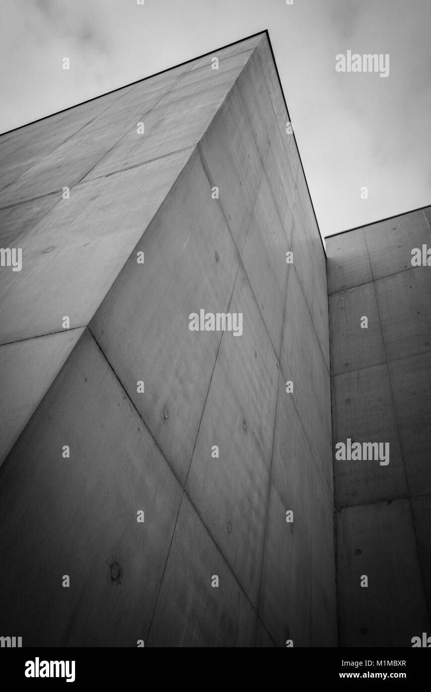 La galleria d'arte Hepworth Wakefield, Yorkshire, Inghilterra: Architettura moderna audace e vivace centro culturale sul fiume Calder: Phillip Roberts Foto Stock