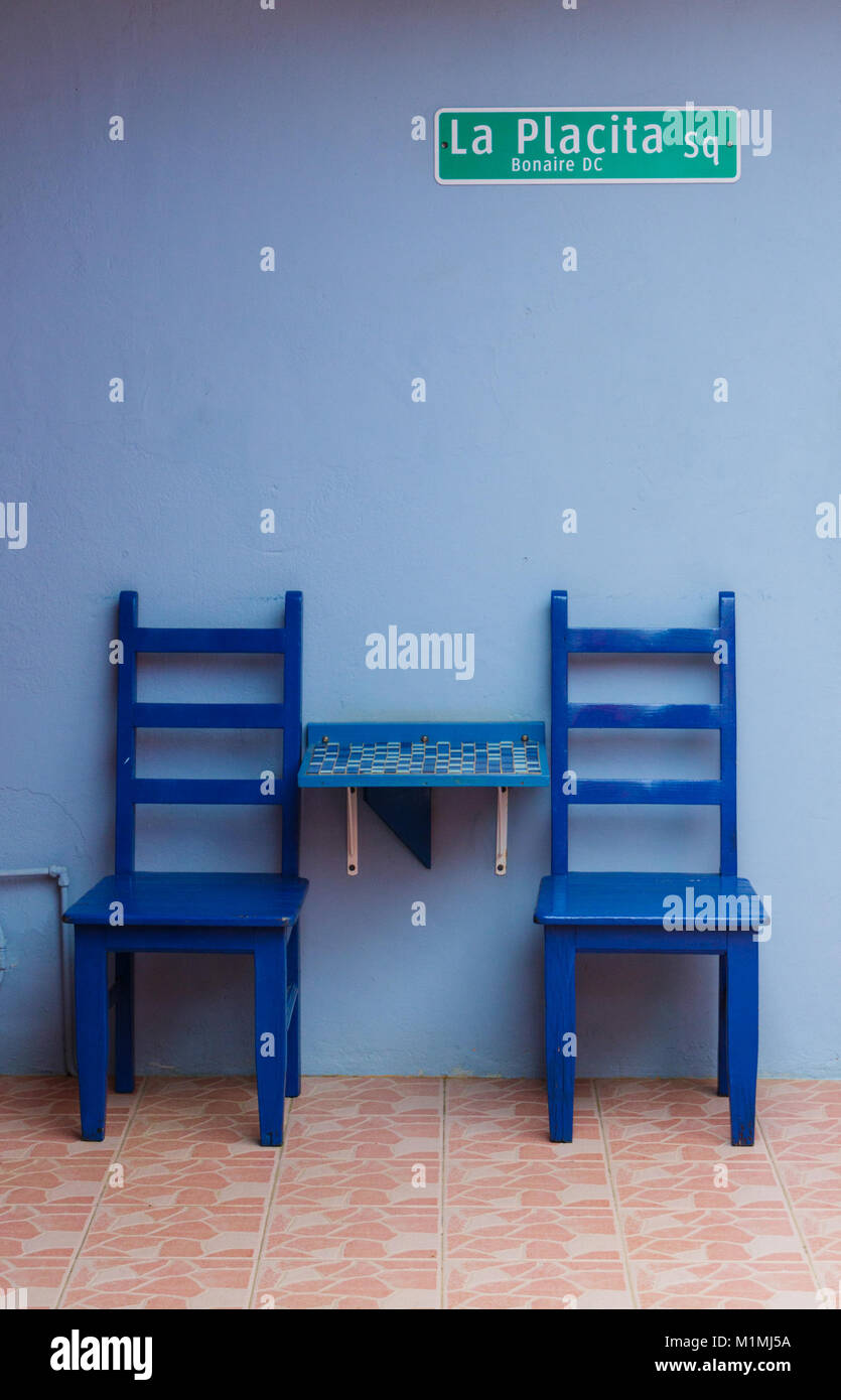 Due sedie blu Foto Stock