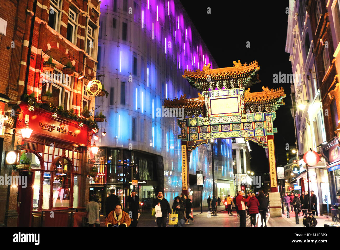 Londra Chinatown di notte, Londra, Inghilterra Foto Stock