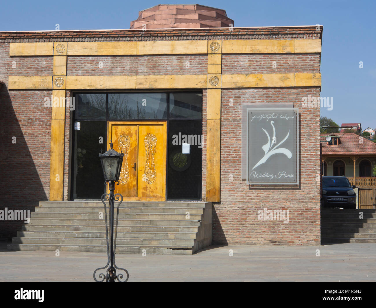 Wedding moderna casa nella città di Mtskheta in Georgia ajacent al patrimonio mondiale la Cattedrale di Svetitskhoveli Foto Stock