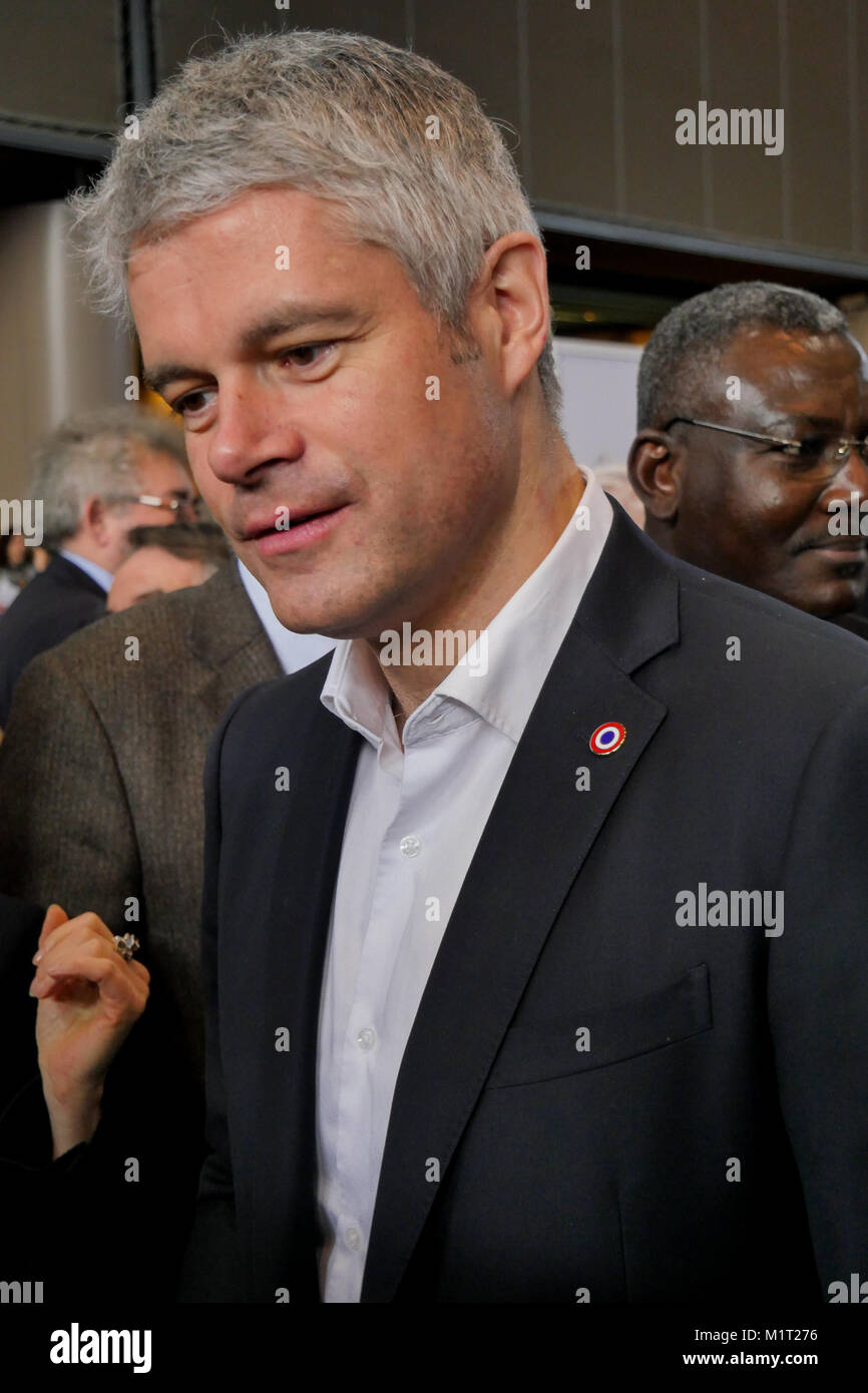 Laurent Wauquiez, Presidente di Les Republicains, paga visita alla fiera del lavoro, Lione, Francia Foto Stock