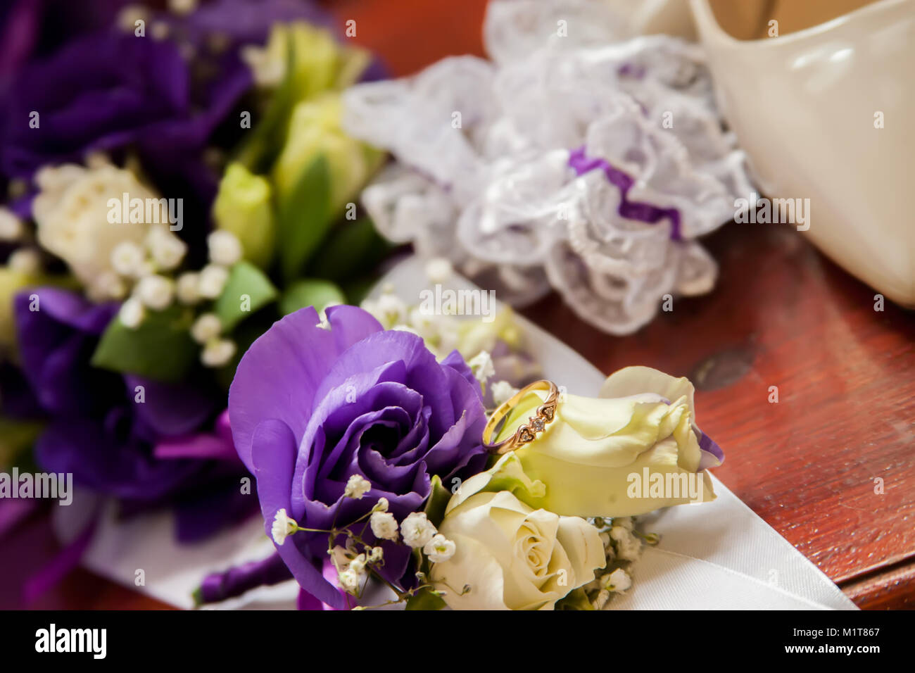 Fiore, bouquet, amore, Giorno Valentine, matrimonio, sfondo, hymeneal, anelli, decorazione, Foto Stock