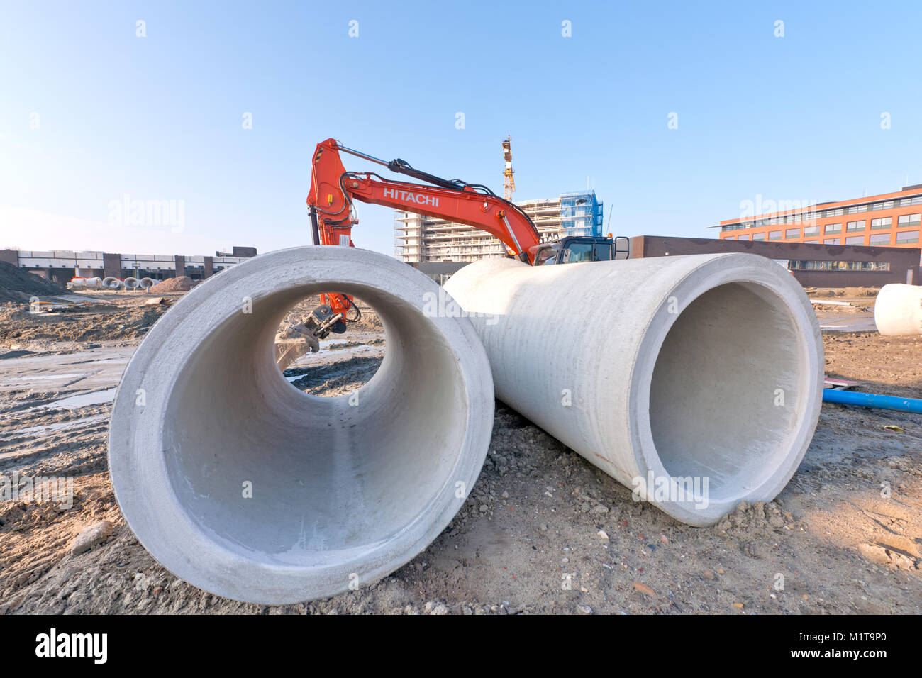 Sito in costruzione di Sluis complesso di guardia a Terneuzen con nuove canalizzazioni fognanti in primo piano Foto Stock