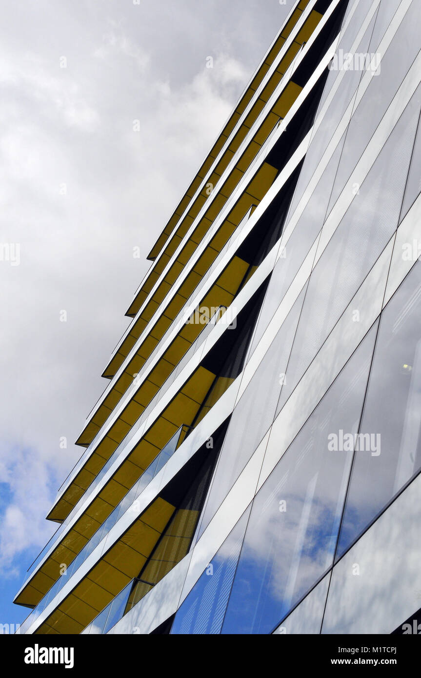 Abstract architettura vetro moderno ufficio Londra edificio. Foto Stock