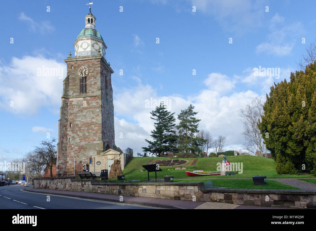 La torre campanaria, noto anche come il Pepperpot, è il più antico edificio superstite nel Wprcestershire città di Upton su Severn e XIV secolo Foto Stock