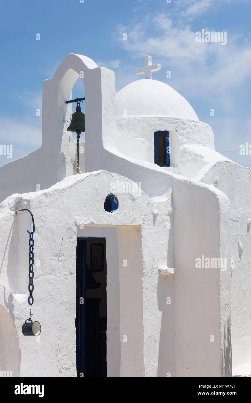 Chiesa imbiancate a Lychnostatis Cretan Open Air Museum, Hersonissos, Regione di Heraklion, Creta (Kriti), Grecia Foto Stock