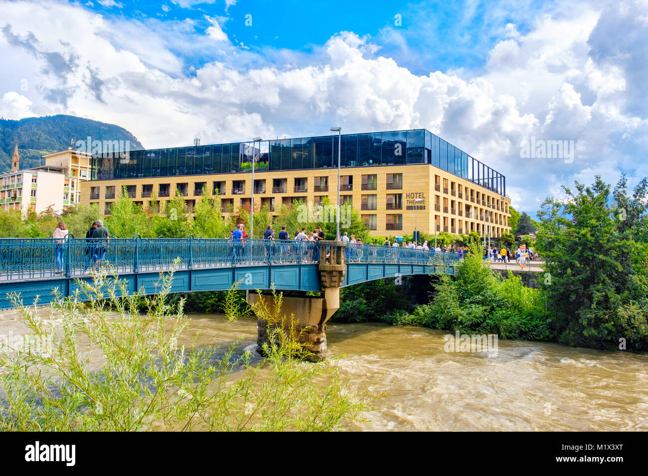 Ponte pedonale di Merano impianto termico Bolzano Italia Foto Stock