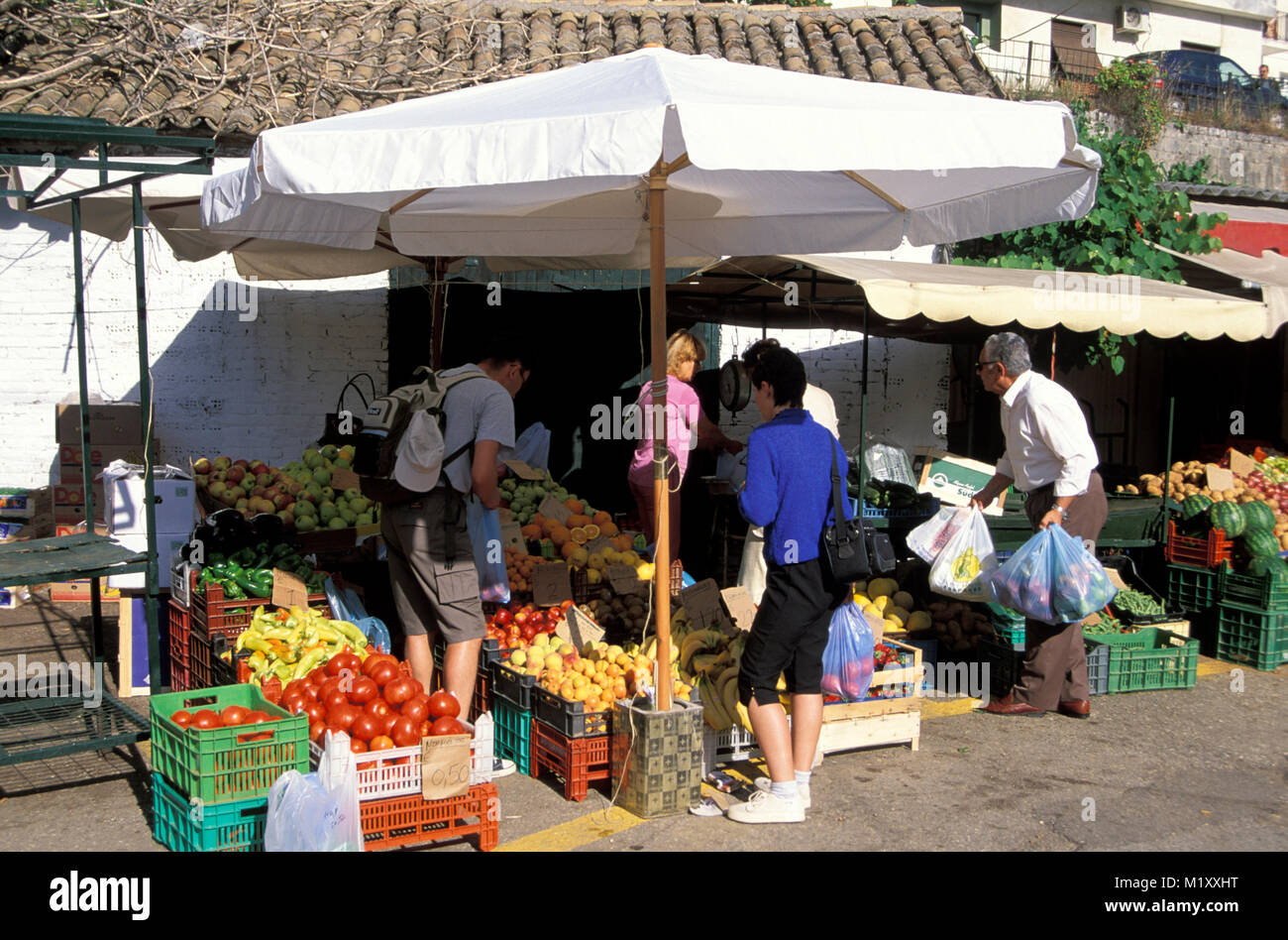 Mercato nella città di Corfù, Corfù, Grecia, Europa Foto Stock