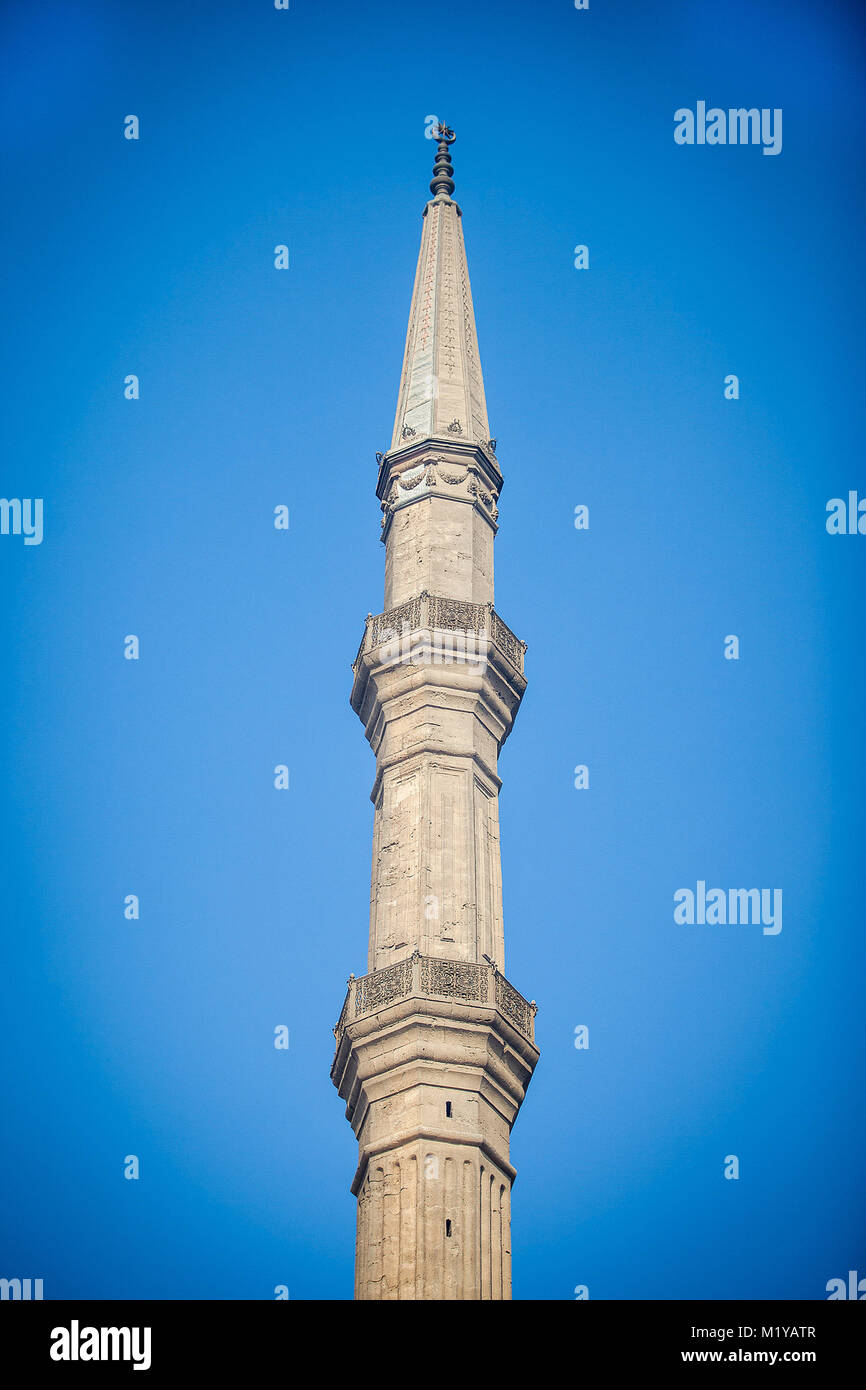 Minareto della cittadella di Saladino in Il Cairo Egitto al giorno Foto Stock