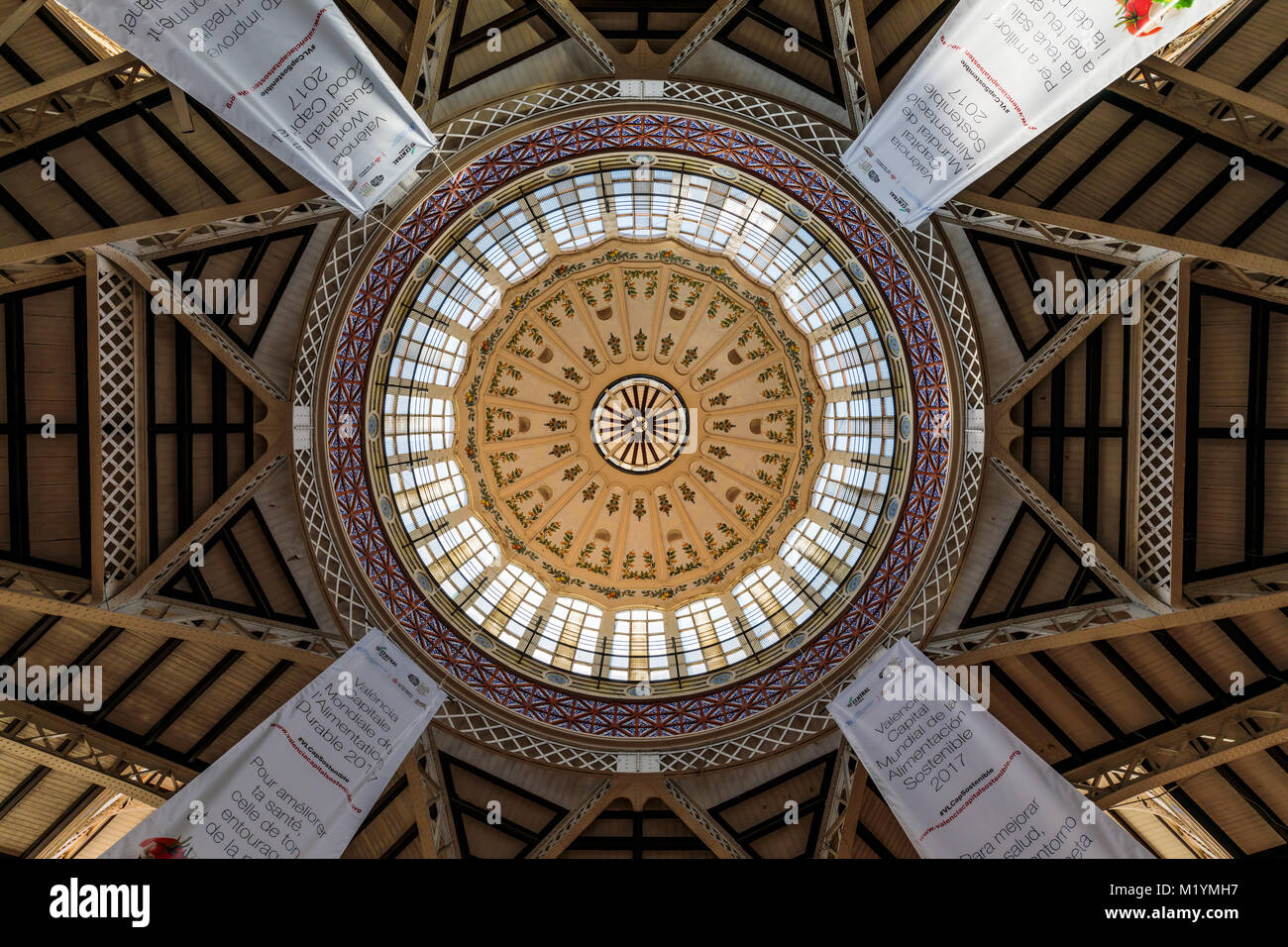 Soffitto del Mercado Centrale di Valencia Foto Stock