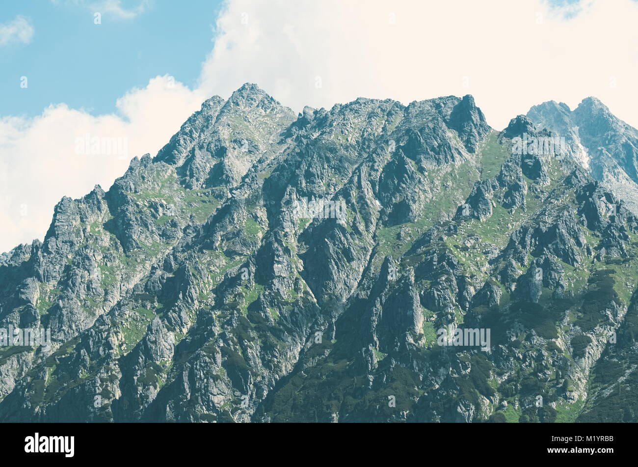 Montagna in Alti Tatra in un giorno di estate Foto Stock