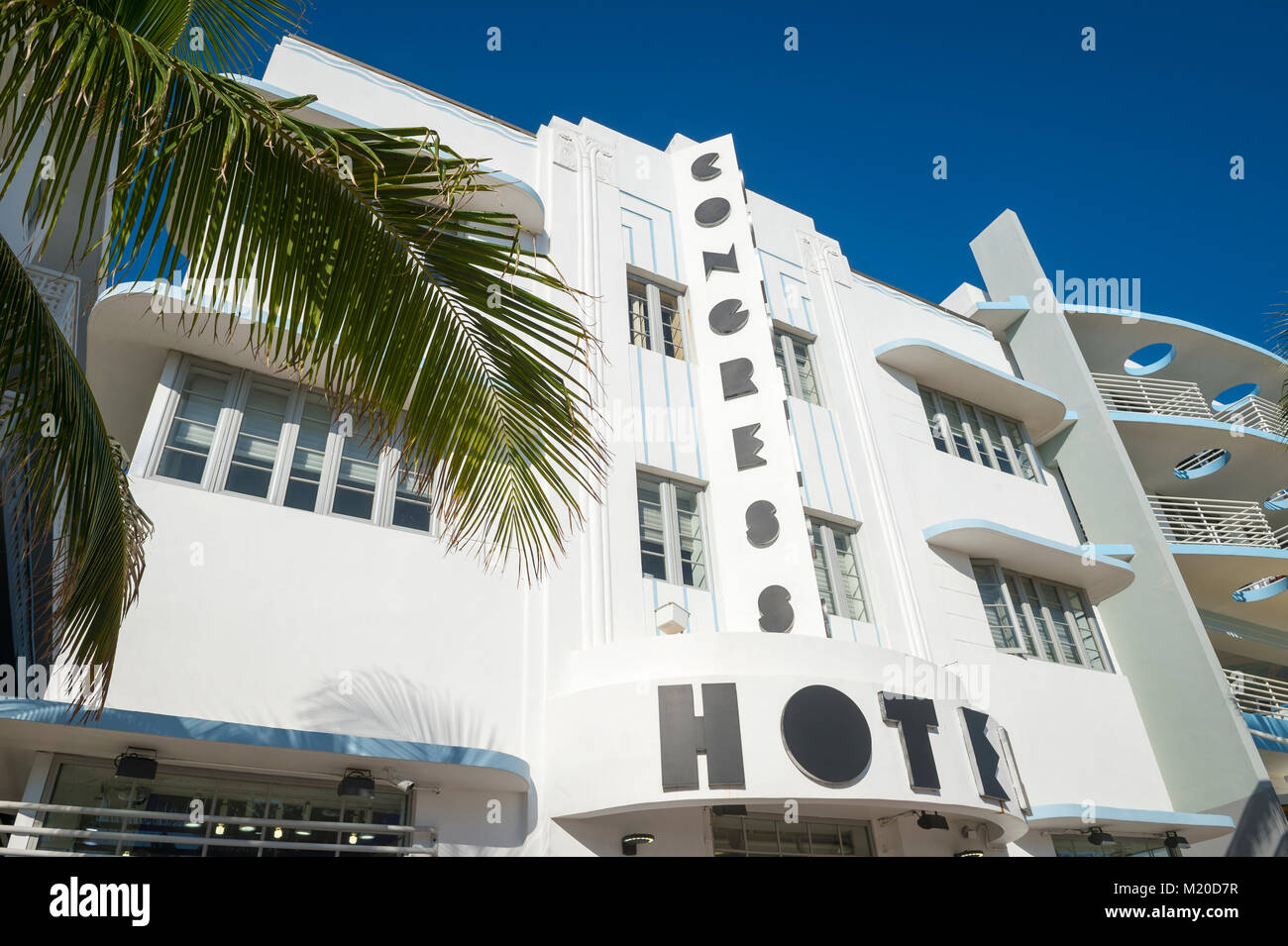 MIAMI - Gennaio 2, 2018: Esterno del Congress Hotel su Ocean Drive, costruito nel 1936 da Henry Hohauser, una New York architetto Foto Stock