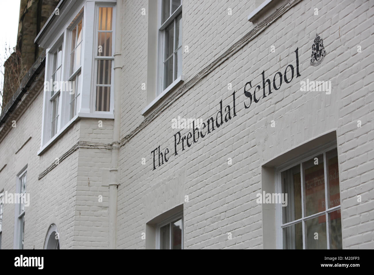 Viste generali dalla strada di scuola privata, la scuola Prebendal a Chichester, West Sussex, Regno Unito. Foto Stock
