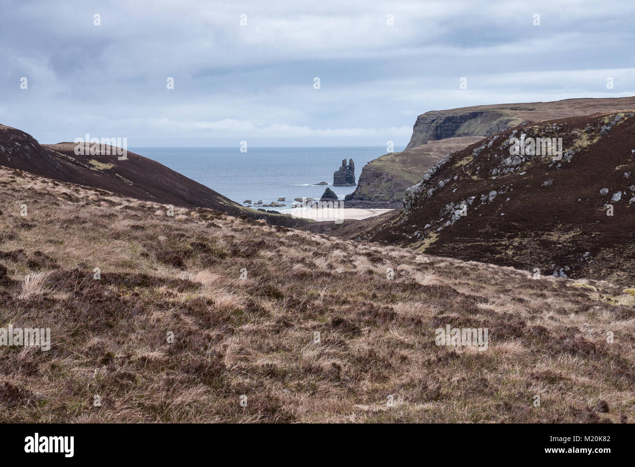 Spiaggia Vicino Kearvaig in rotta per Cape Wrath, Sutherland, Scozia. Regno Unito. Foto Stock