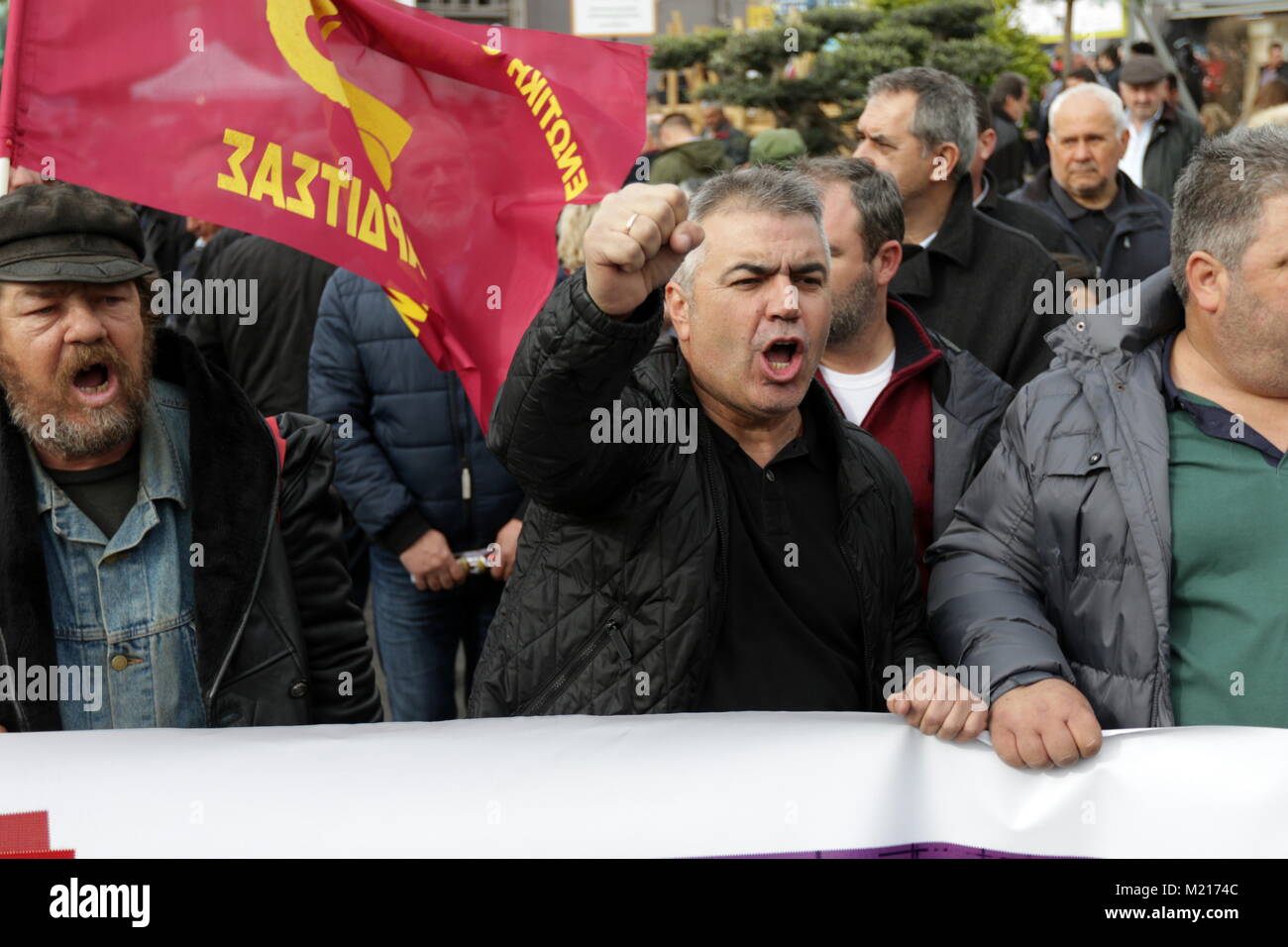 Salonicco, Grecia, 3 febbraio 2018. Protesta degli agricoltori greci frequentano un rally al 27 esimo Agrotica, una fiera internazionale per macchinari, attrezzature e forniture agricole svolge nel nord del porto greco città di Salonicco. Credito : Orhan Tsolak / Alamy Live News Foto Stock