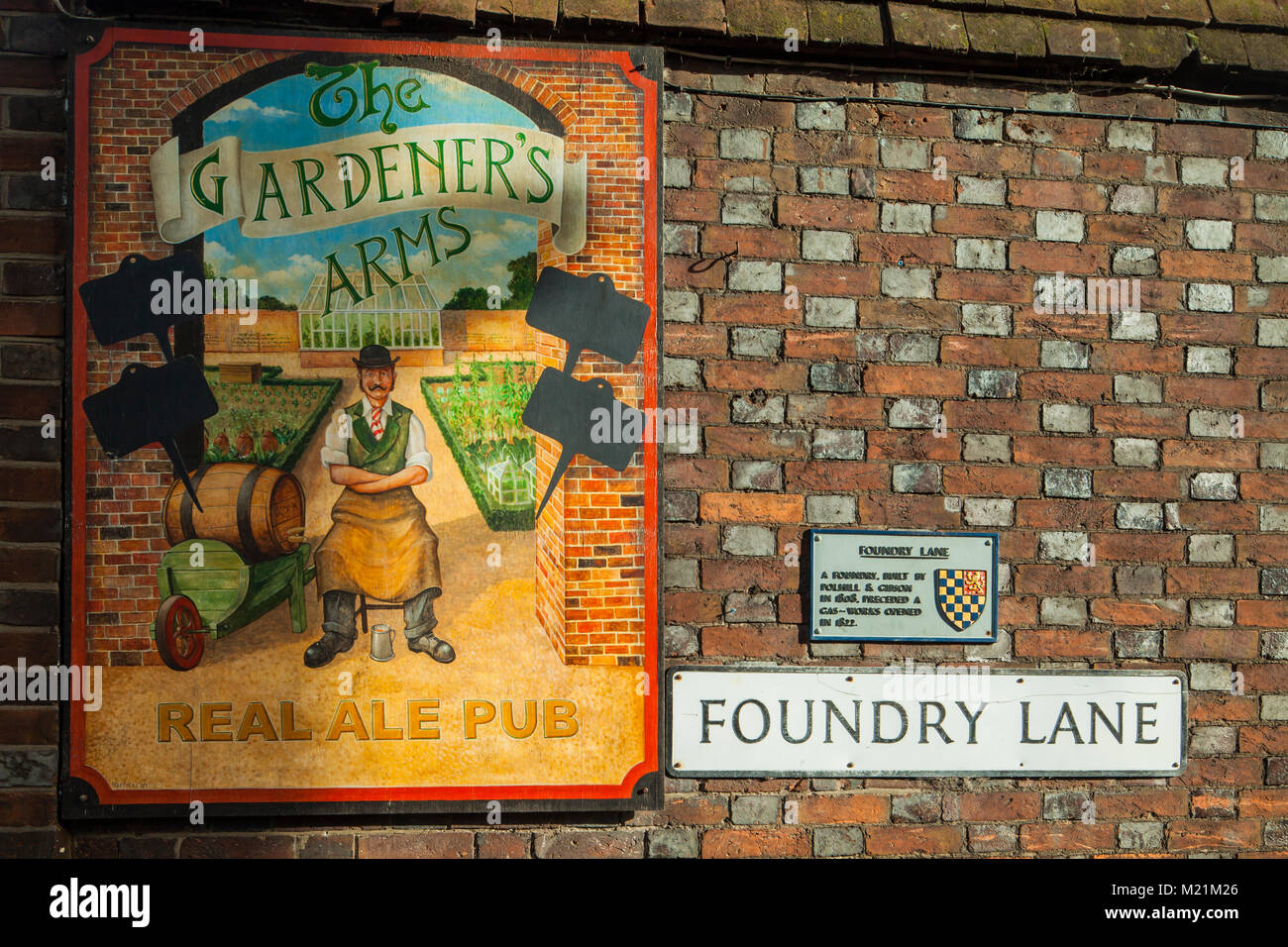 Il Giardiniere's Arms pub segno di Lewes, Regno Unito. Foto Stock
